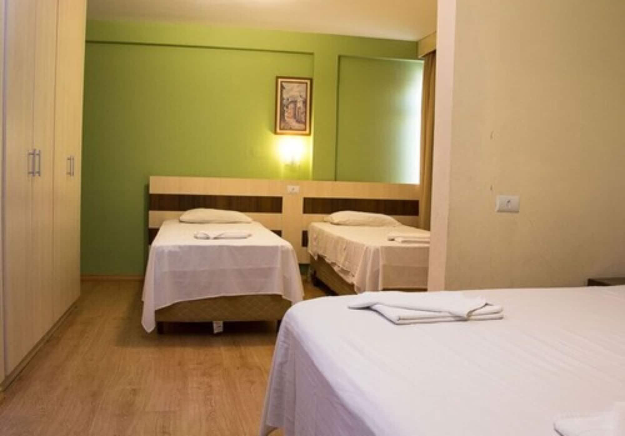 Rede Andrade Mercado Hotel Curitiba Kültér fotó